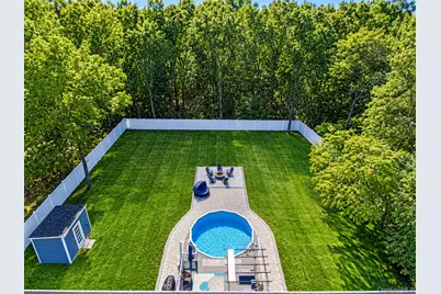 20 Danbury Avenue, Patchogue, NY 11772 - Photo 11
