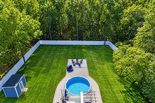 20 Danbury Ave, Patchogue, NY 11772 - Photo 11