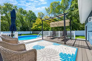 20 Danbury Ave, Patchogue, NY 11772 - Photo 9