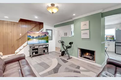 53 Spindle Road, Hicksville, NY 11801 - Photo 7