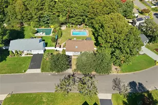 50 Timber Ridge Dr, Coram, NY 11727 - Photo 35