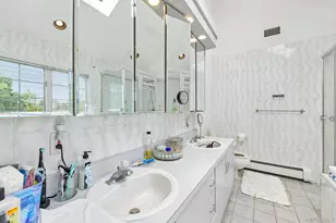 708 Park Ln, Cedarhurst, NY 11516 - Photo 29