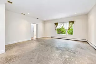 708 Park Ln, Cedarhurst, NY 11516 - Photo 15