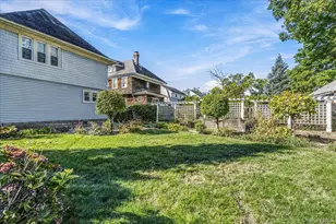 63 Shellbank Pl, Rockville Centre, NY 11570 - Photo 17