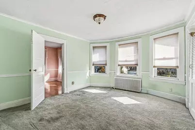 63 Shellbank Place, Rockville Centre, NY 11570 - Photo 11