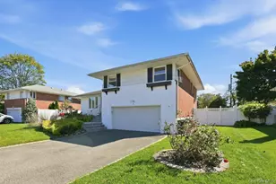 16 Radnor Rd, Plainview, NY 11803 - Photo 3