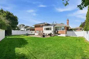 16 Radnor Rd, Plainview, NY 11803 - Photo 17