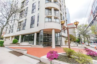 10 Cottage Place #7C, White Plains, NY 10601 - Photo 1