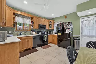 69 Robert St, Patchogue, NY 11772 - Photo 11