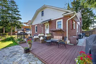 69 Robert St, Patchogue, NY 11772 - Photo 37