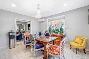132 Herman Blvd, Franklin Square, NY 11010 - Photo 17