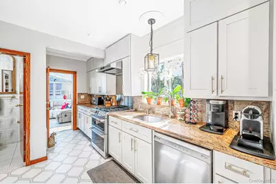 132 Herman Boulevard, Franklin Square, NY 11010 - Photo 21