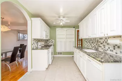 2 Whitman Road, Yonkers, NY 10710 - Photo 7