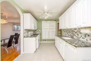 2 Whitman Rd, Yonkers, NY 10710 - Photo 7