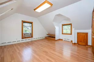 2 Whitman Rd, Yonkers, NY 10710 - Photo 13
