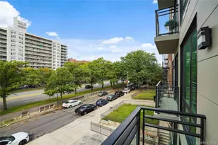 379 Ocean Pkwy, Brooklyn, NY 11218 - Photo 15