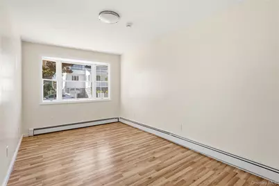 644 S 8th Street, Lindenhurst, NY 11757 - Photo 15