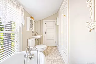 12 Collins Ave, East Hampton, NY 11937 - Photo 39