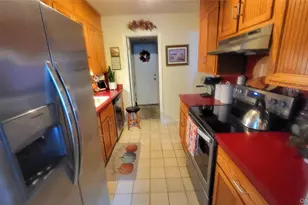 33 Amber Ct, Poughkeepsie, NY 12603 - Photo 5