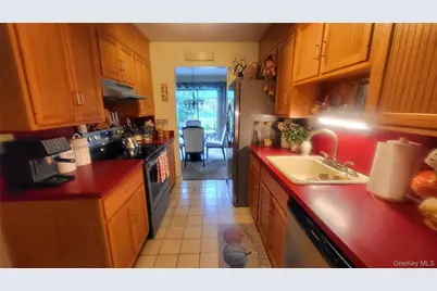 33 Amber Court, Poughkeepsie, NY 12603 - Photo 7