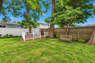 167 Stanton Blvd, Uniondale, NY 11553 - Photo 7