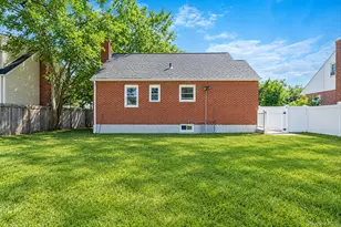 167 Stanton Blvd, Uniondale, NY 11553 - Photo 5