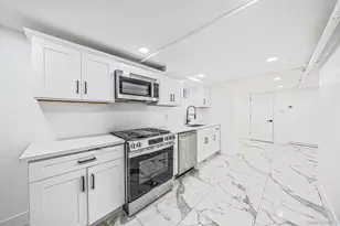 167 Stanton Blvd, Uniondale, NY 11553 - Photo 31