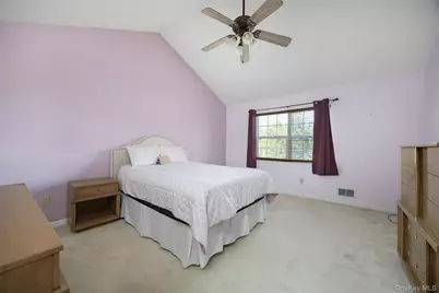 86 Turnberry Court, Poughkeepsie, NY 12603 - Photo 17