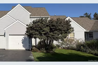86 Turnberry Court, Poughkeepsie, NY 12603 - Photo 1