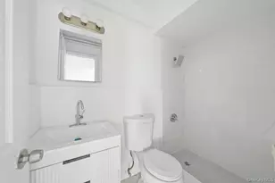 17 Abner Pl, Yonkers, NY 10704 - Photo 23