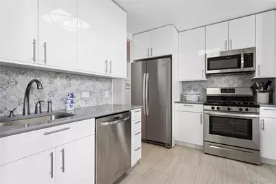 3333 Henry Hudson Parkway #2A, Bronx, NY 10463 - Photo 7