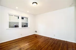 86 Carthage Rd, Scarsdale, NY 10583 - Photo 17