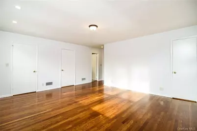 86 Carthage Road, Scarsdale, NY 10583 - Photo 15