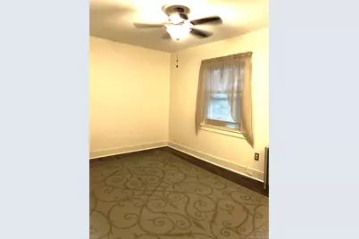8 Saint Nicholas Street, Lynbrook, NY 11563 - Photo 19