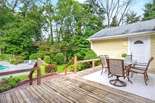 75 Plymouth Rd, Manhasset, NY 11030 - Photo 39
