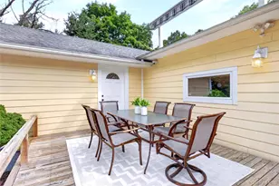 75 Plymouth Rd, Manhasset, NY 11030 - Photo 15