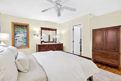 75 Plymouth Road, Manhasset, NY 11030 - Photo 25