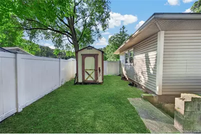 143 Smithtown Polk Boulevard, Centereach, NY 11720 - Photo 37
