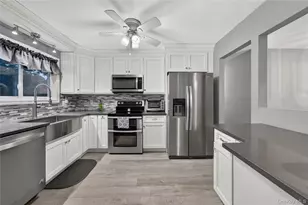 3 Jasper Ave, Patchogue, NY 11772 - Photo 17