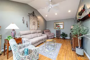 132 Yoakum Ave, Farmingdale, NY 11735 - Photo 9