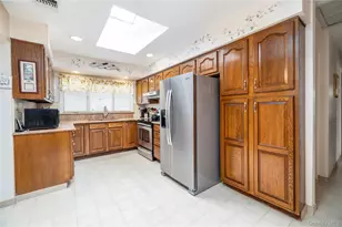 132 Yoakum Ave, Farmingdale, NY 11735 - Photo 11
