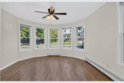 2 Austral Avenue, Glen Cove, NY 11542 - Photo 5
