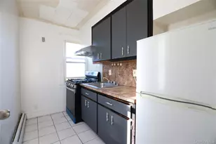 137-58 Kalmia Ave, Flushing, NY 11355 - Photo 9