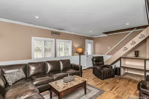 23 Summit Ln, Levittown, NY 11756 - Photo 7