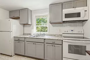 118 Liberty St, Deer Park, NY 11729 - Photo 21