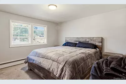 118 Liberty Street, Deer Park, NY 11729 - Photo 23