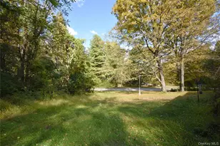 21 Fishkill Rd, Hopewell Junction, NY 12533 - Photo 11