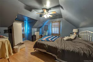9 Po Ln, Hicksville, NY 11801 - Photo 15