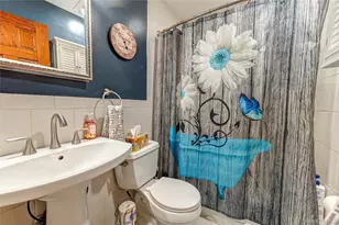 9 Po Ln, Hicksville, NY 11801 - Photo 13