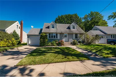 9 Po Lane, Hicksville, NY 11801 - Photo 1